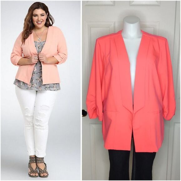 Torrid Ruched Sleeve Blazer sz 4 - Picture 1 of 10